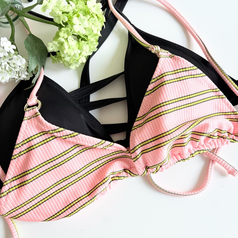 VS and aerie Peach and Black Set Bikini Tops